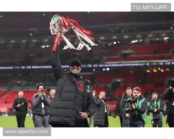 曼联与纽卡激战正酣谁能在这场对决中笑到最后